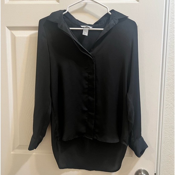 H&M Button Up Blouse - Picture 1 of 5